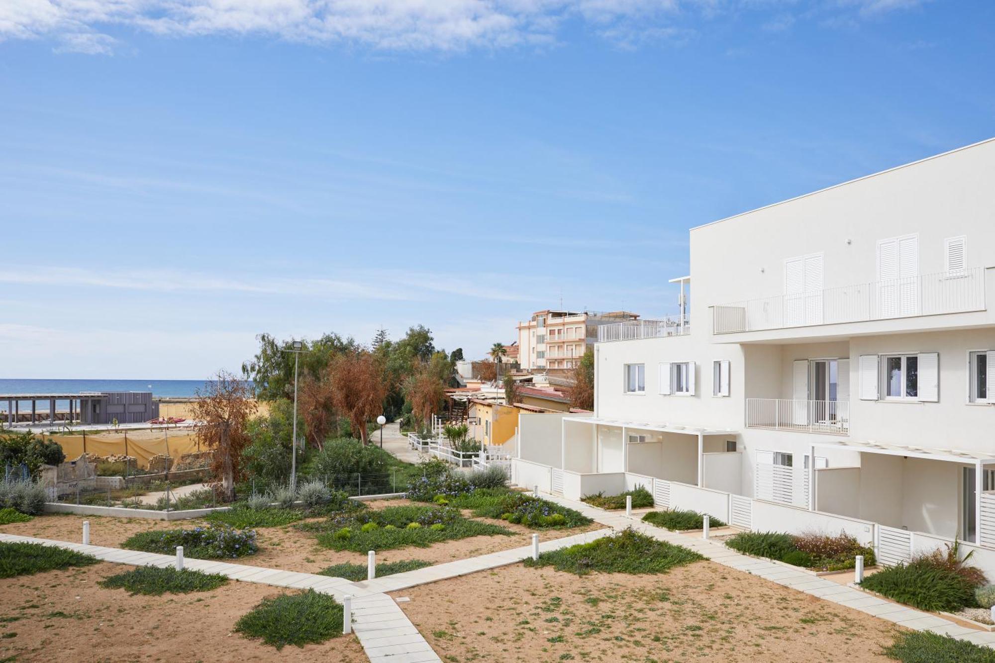 מרינה די מודיקה Keys Of Sicily - Residence "Sabbia" Sul Mare מראה חיצוני תמונה